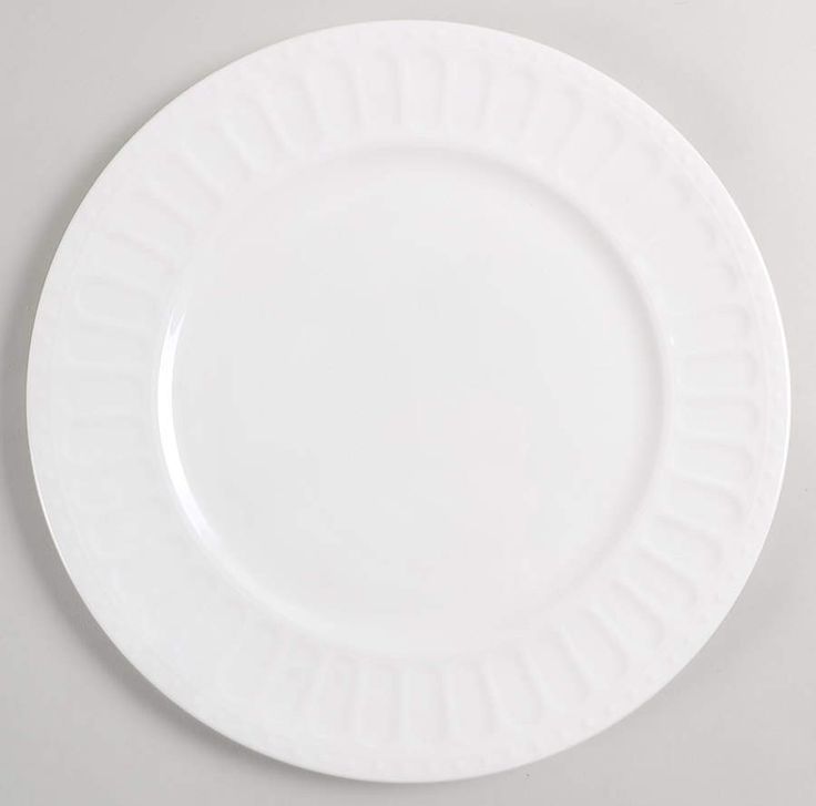 Classic White Groovy Dinner Plates