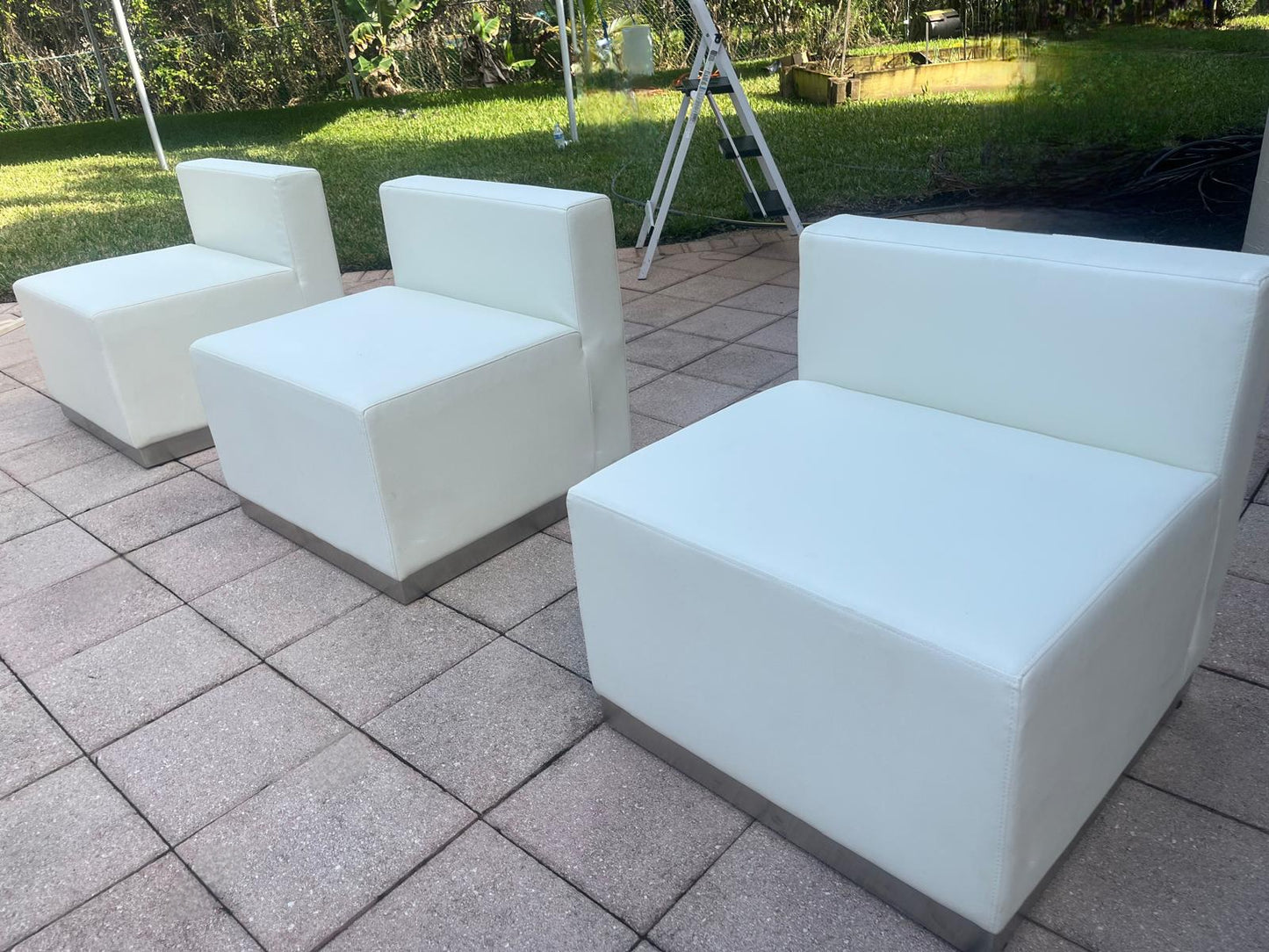 White Lounge Sofa